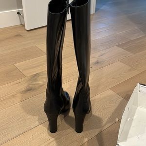 Nine West high heeled boot
